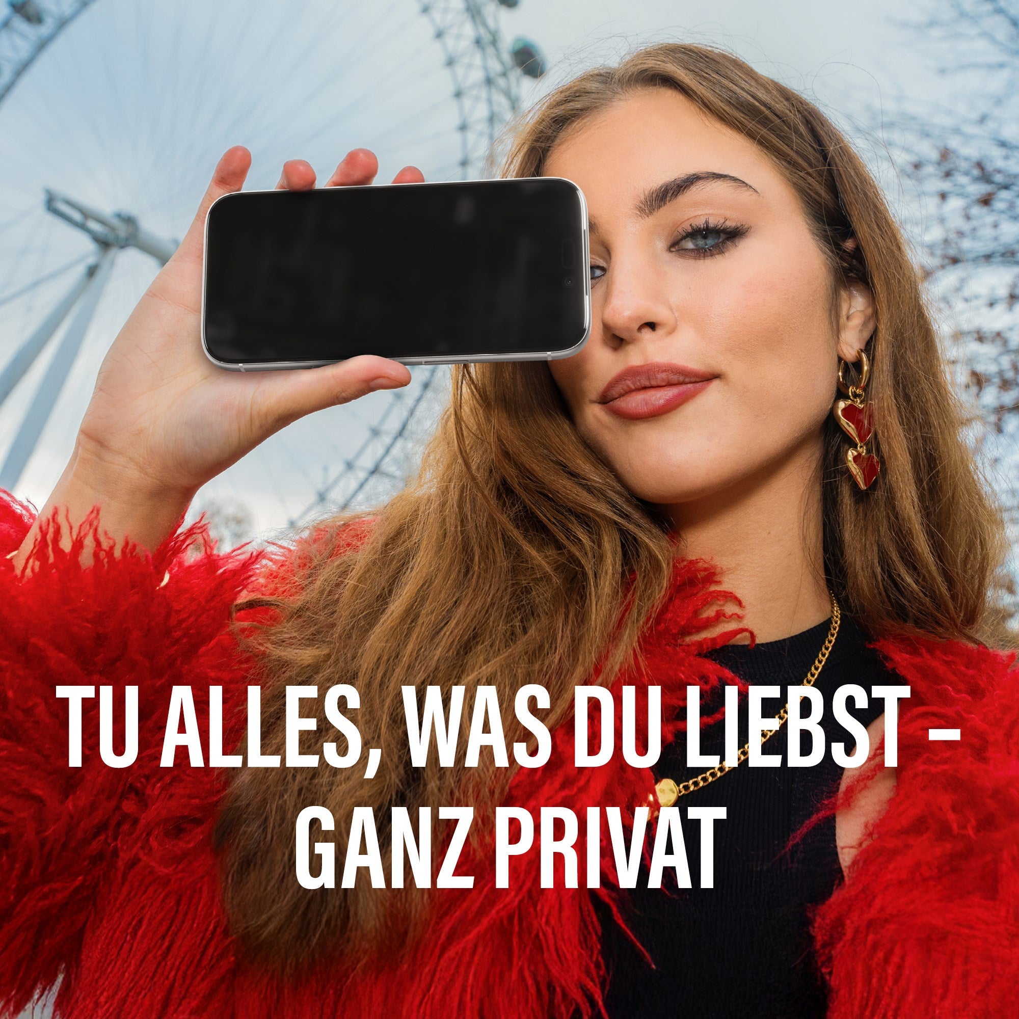 PanzerGlass® 2-Way Privacy Displayschutz iPhone 17 | iPhone 16 Pro | Ultra-Wide Fit m. EasyAligner